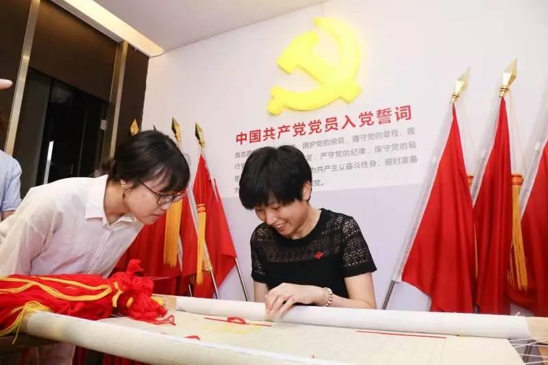 四氧化三铁和稀硫酸反应现象？游戏画面